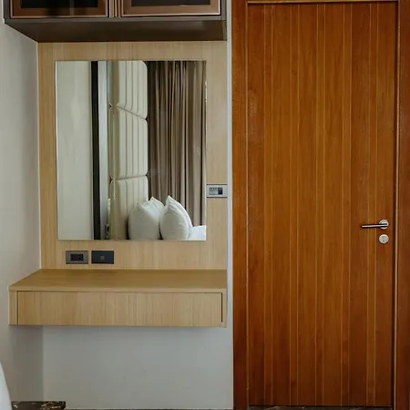 Elite Atoll Serviced Apartments Phuket Rawai Exterior photo