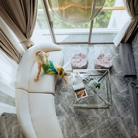 Elite Atoll Serviced Apartments Phuket Rawai Exterior photo