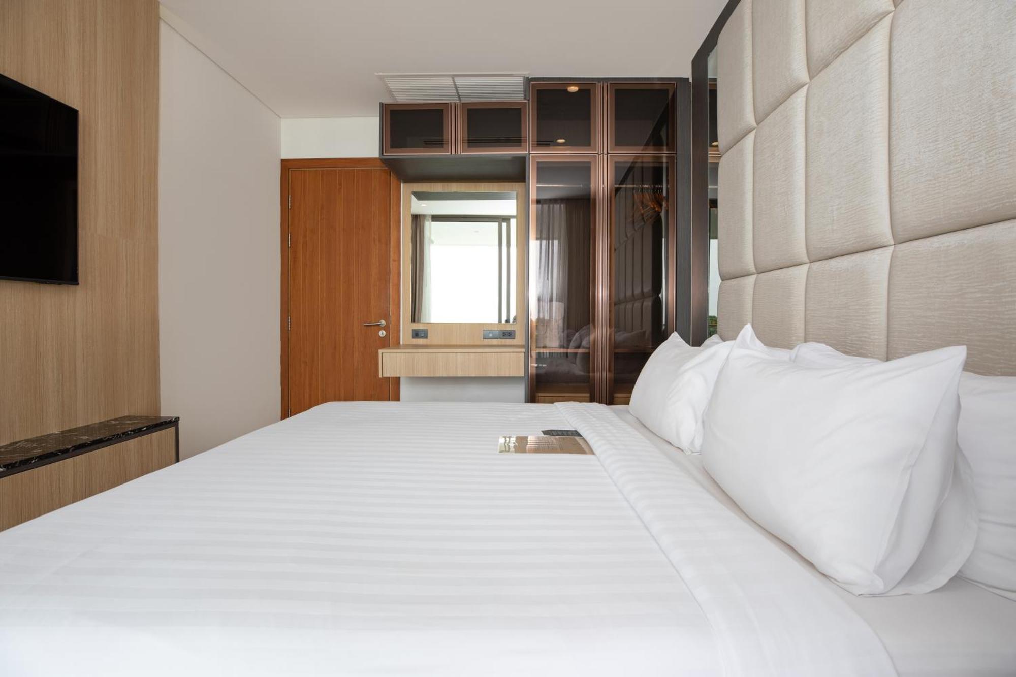 Elite Atoll Serviced Phuket 4*